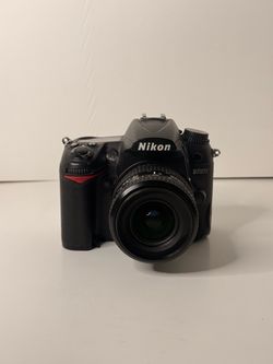 Nikon D7000 DSLR Camera with Lens