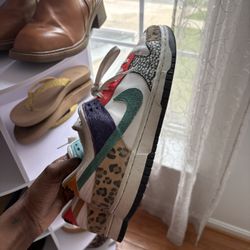 Size 10 Nike Sneakers 