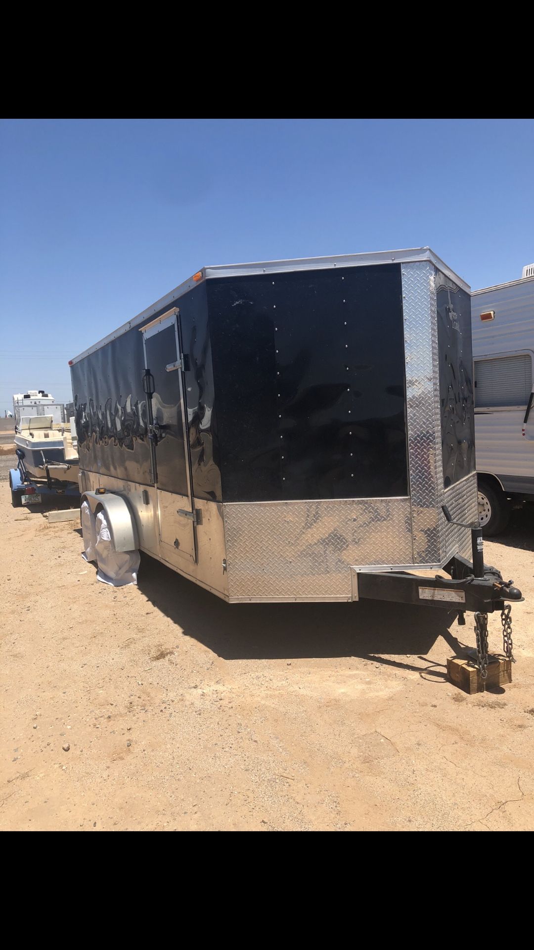 2015 enclosed trailer with A/C and Heat