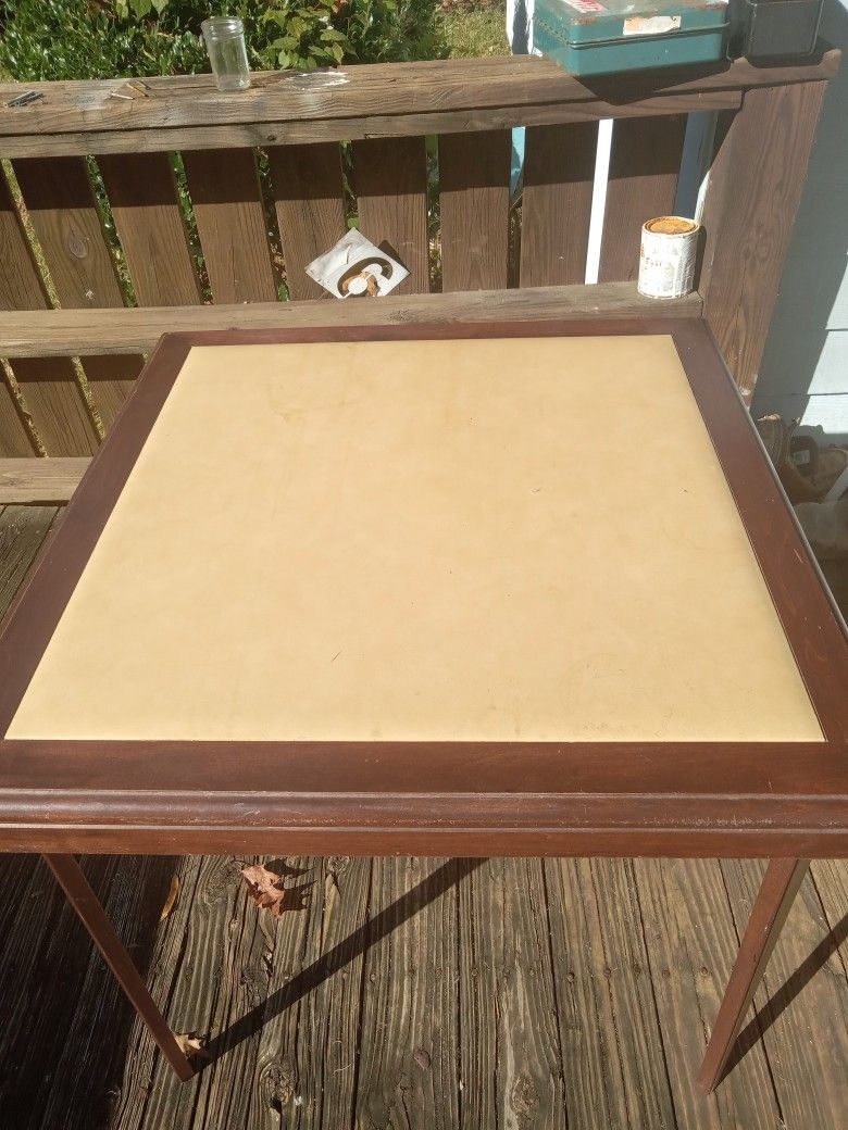 Foldable Padded Card Table