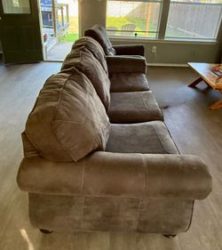 Couch/ grey suede
