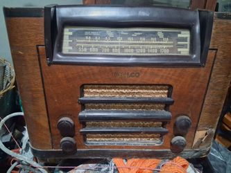 Old school tube radio