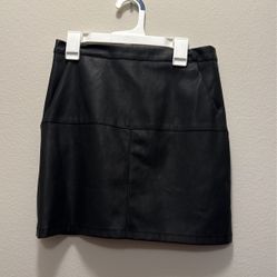 Beautiful Black Skirt. Size S
