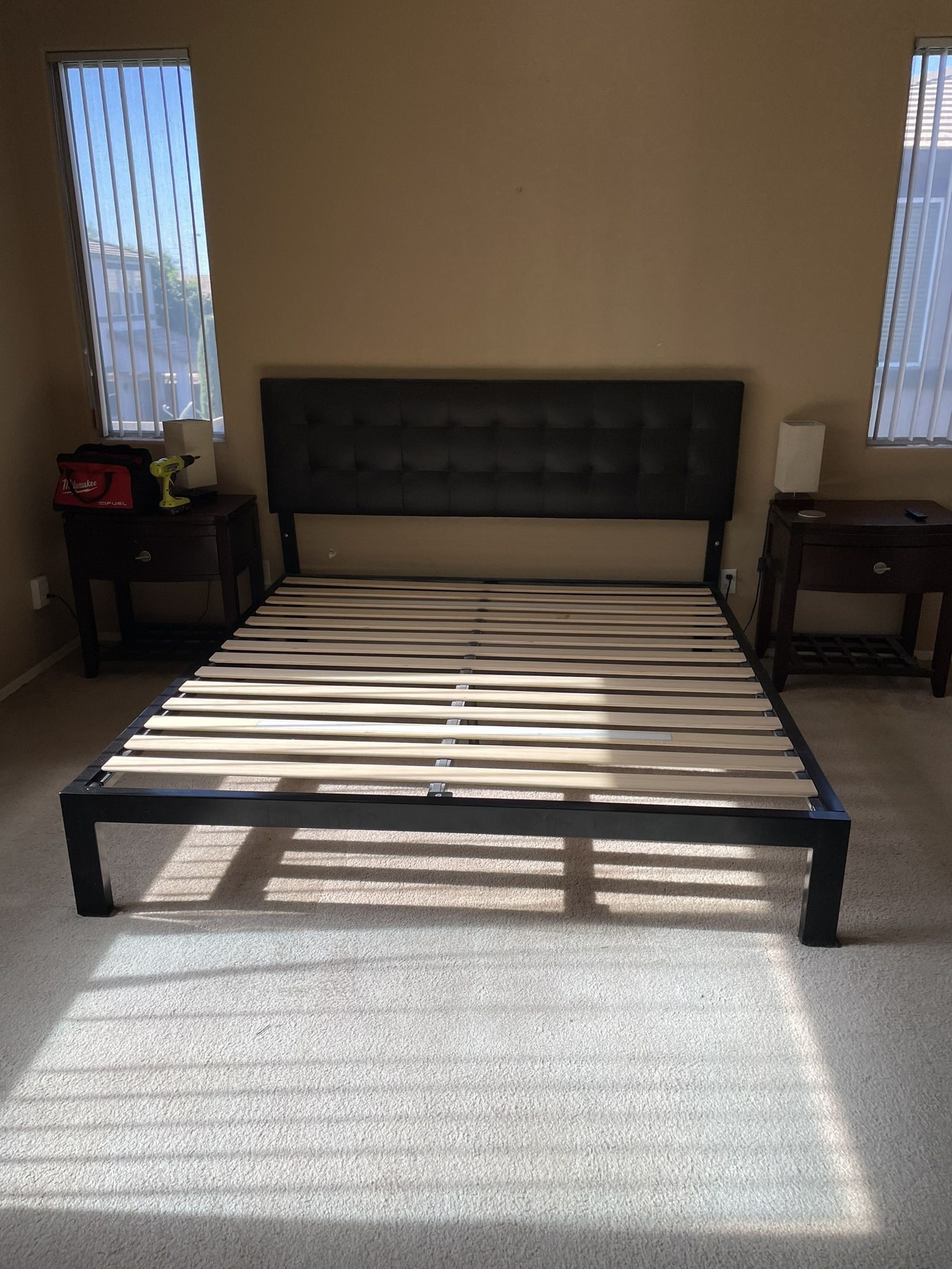 King Size Base And Head for Sale in Gilbert, AZ OfferUp