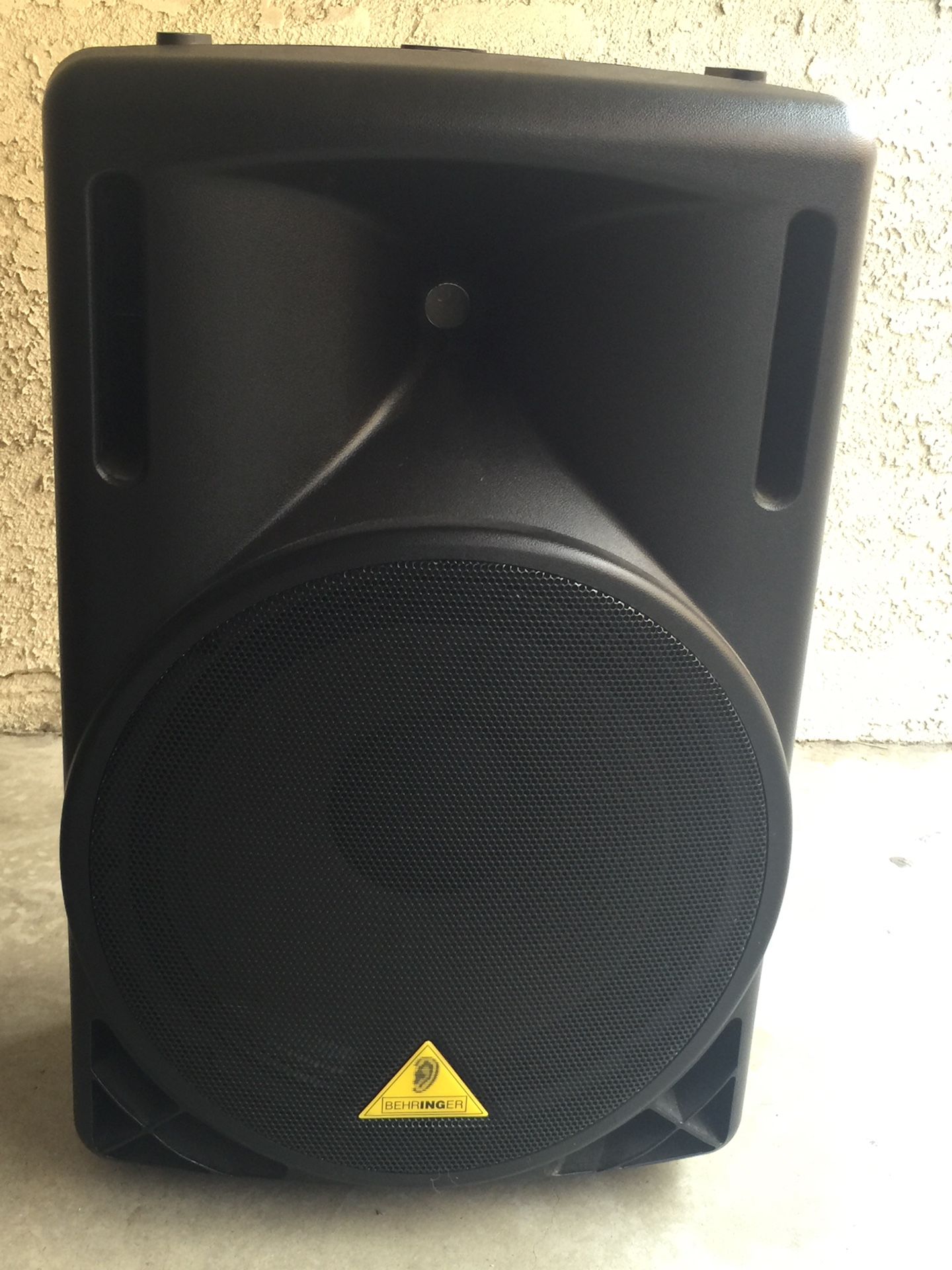 Brand new Behringer speaker