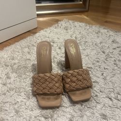 Women Heels Tan 