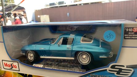 Die cast  maisto 1965 Chevrolet corvette 1/18