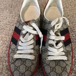 Pre-owned Women Size 9 Gucci Shoes $60.00 Or Best Offer 