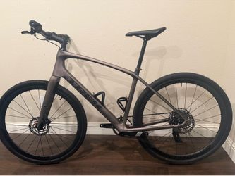 Trek FX Sport 6 carbon hybrid bike 2026