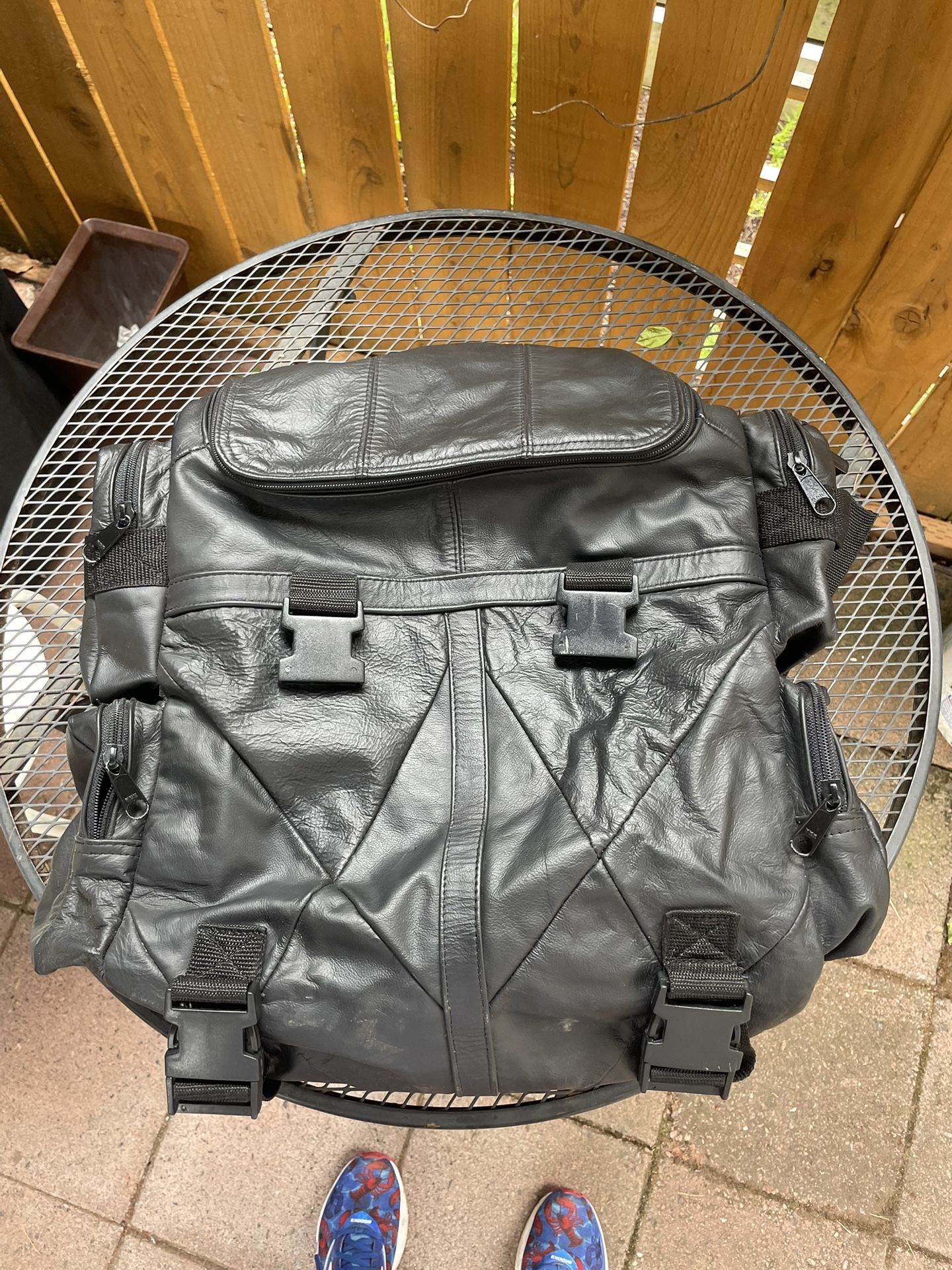 Beautiful Leather Motorcycle Bag. Excellent Condition. Sissybar Bag