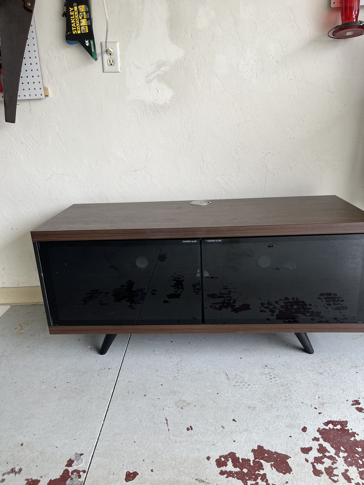TV Console Must Sell