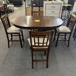 Kitchen table 4 chairs