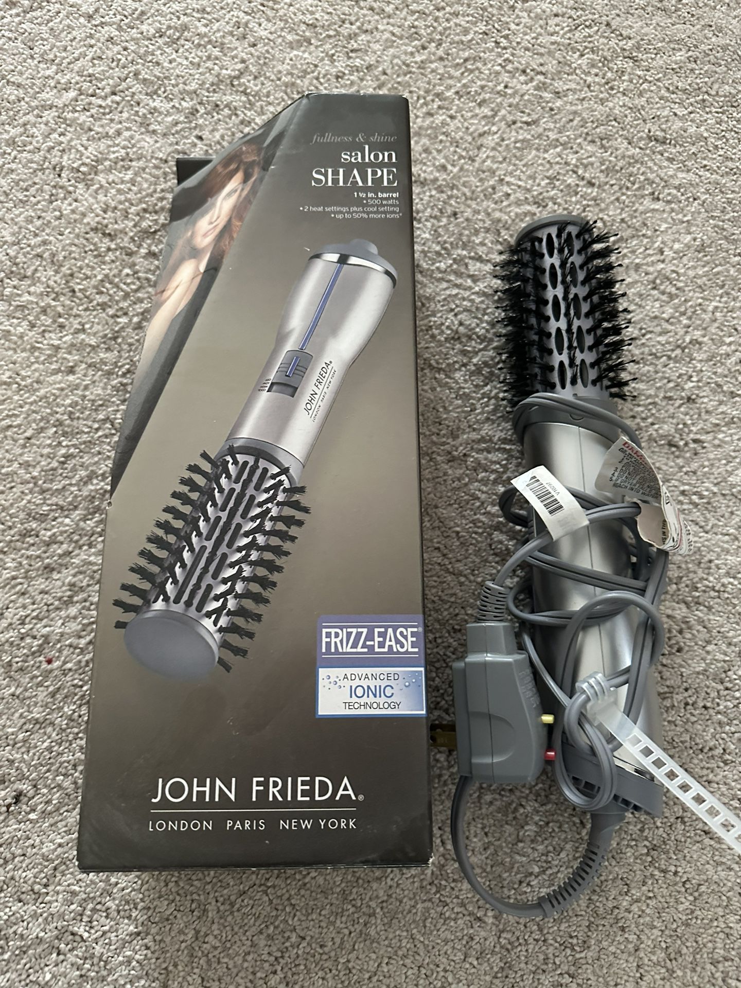 John Frieda Salon Shape Brush
