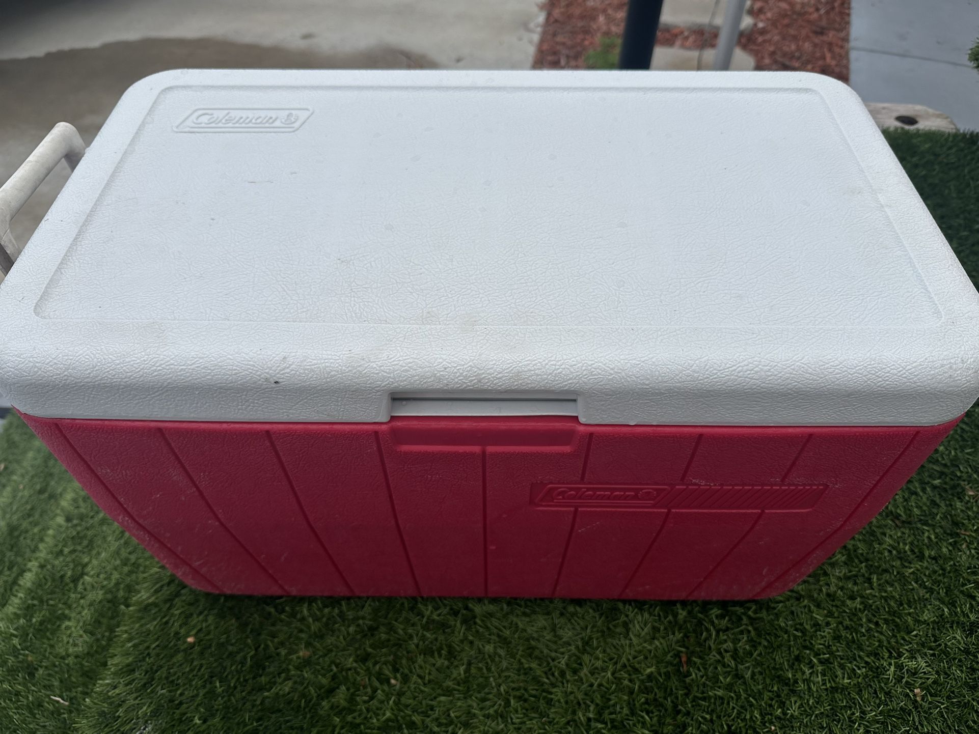 Used Vintage Coleman 48 Quart Cooler