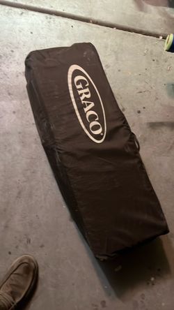 Graco pack and play