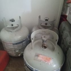 3 New Full Propane Tanks For Sale Or Trade 