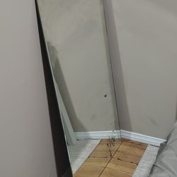 Frameless mirror