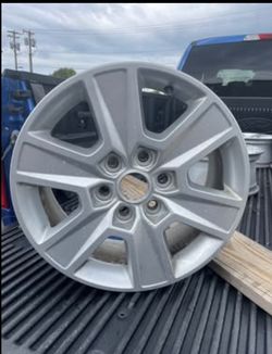 4 18 X 7.5 Alloy Wheels