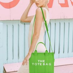 Light green women's tote bag