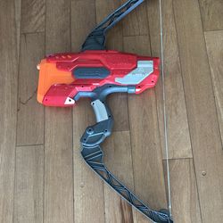 NERF MEGA THUNDERBOW AND ARROW