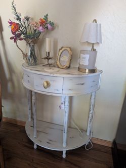 Accent Table