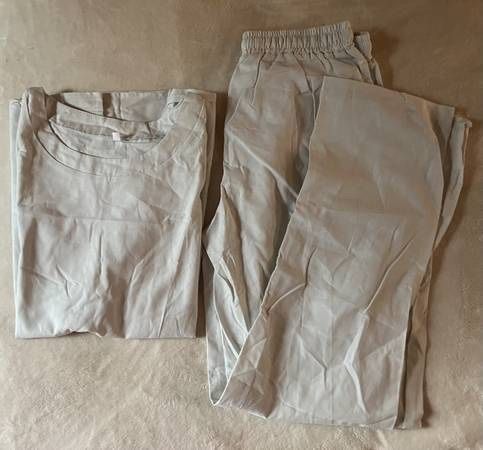 Women's sz L #2 Clothes*New