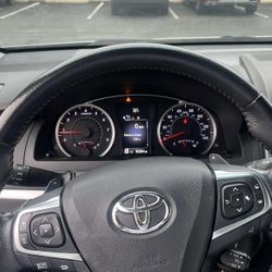 2015 Toyota Camry SE sedan