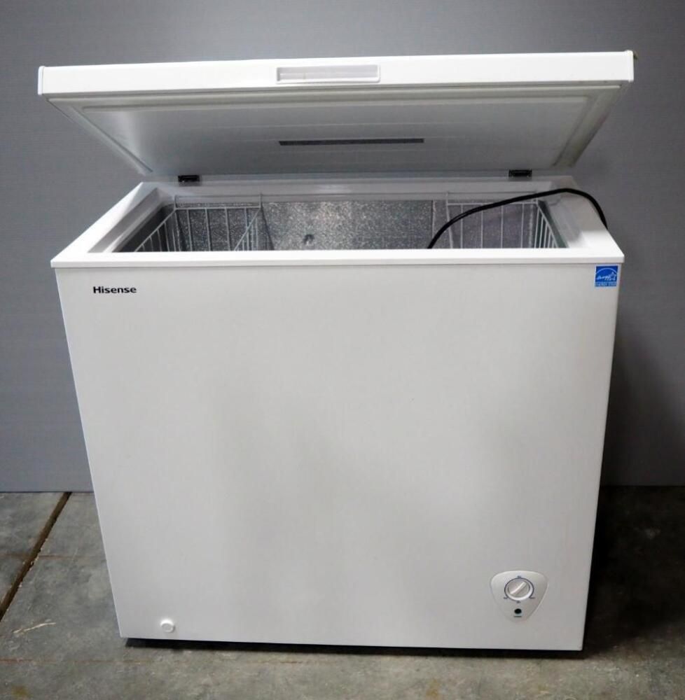 Hisense chest freezer 7 cu ft new Barely Used