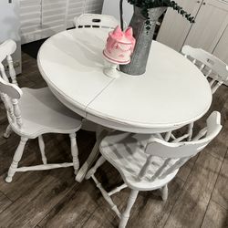 Distressed Farmhouse Dining Table & Chairs 