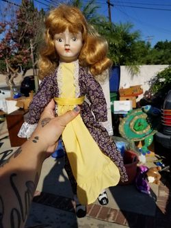 Antique / Vintage Porcelain Doll