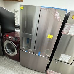 NEW GE FRENCH DOOR REFRIGERATOR