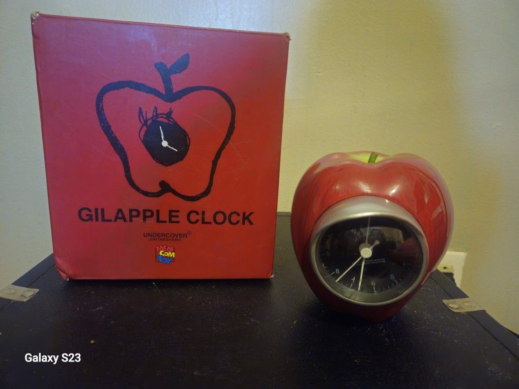 GilaApple Stash CLOCK