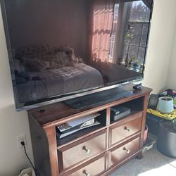 TVs and entertainment system things