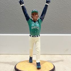 Ken Griffey Jr Statue
