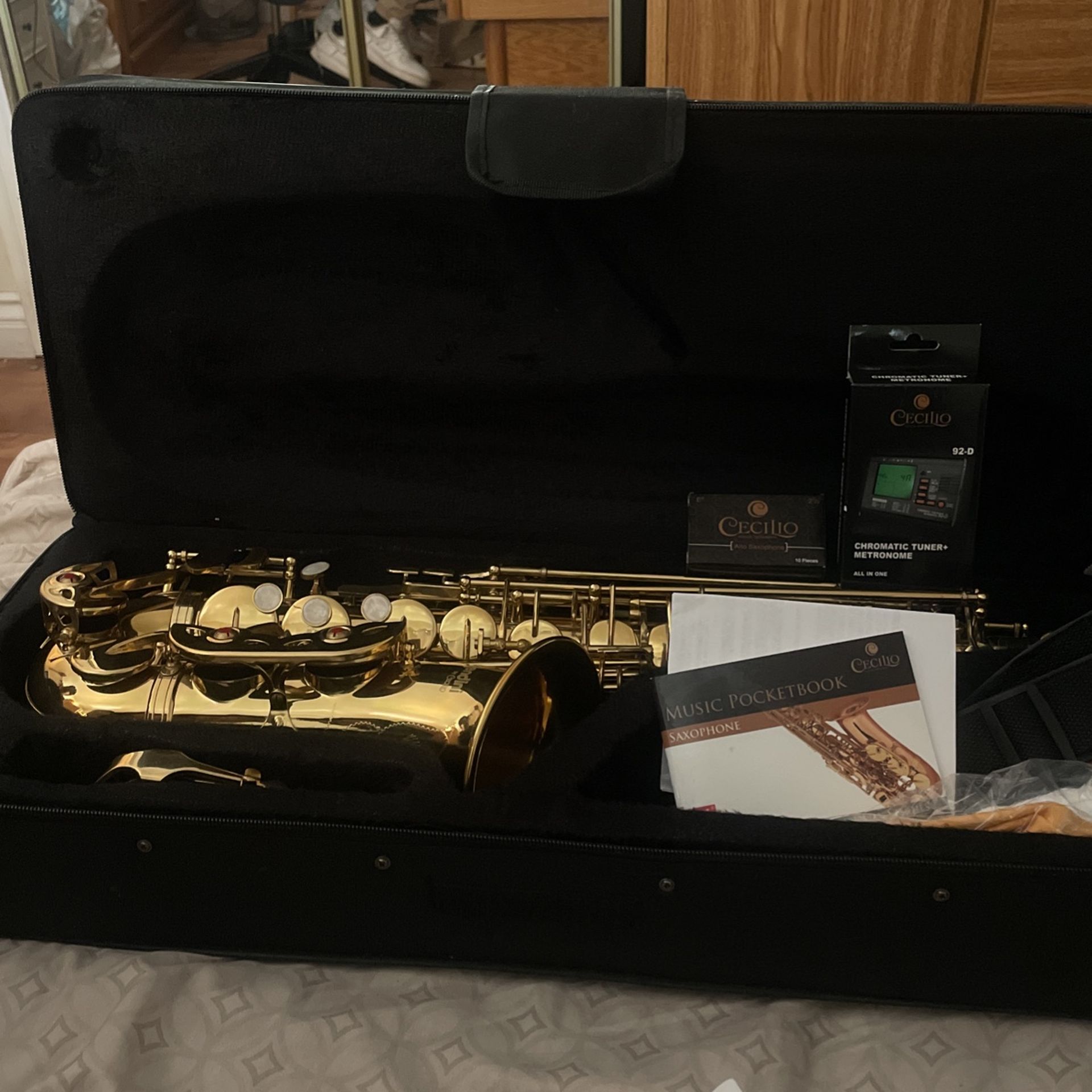 Cecilio Saxophone 