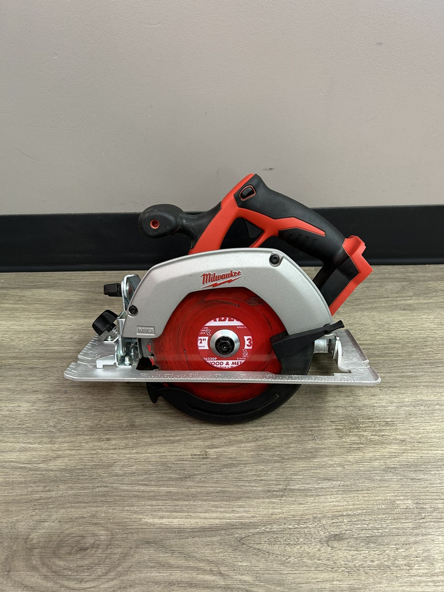 Milwaukee Circular Saw 2630-20 BARE TOOL