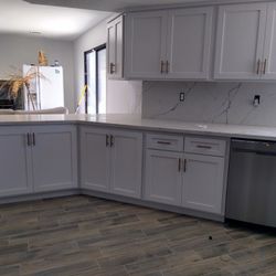 KITCHEN CABINETS  KITCHEN CABINETS  FOR SALE 