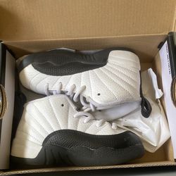 Jordan retro 12s size 8c