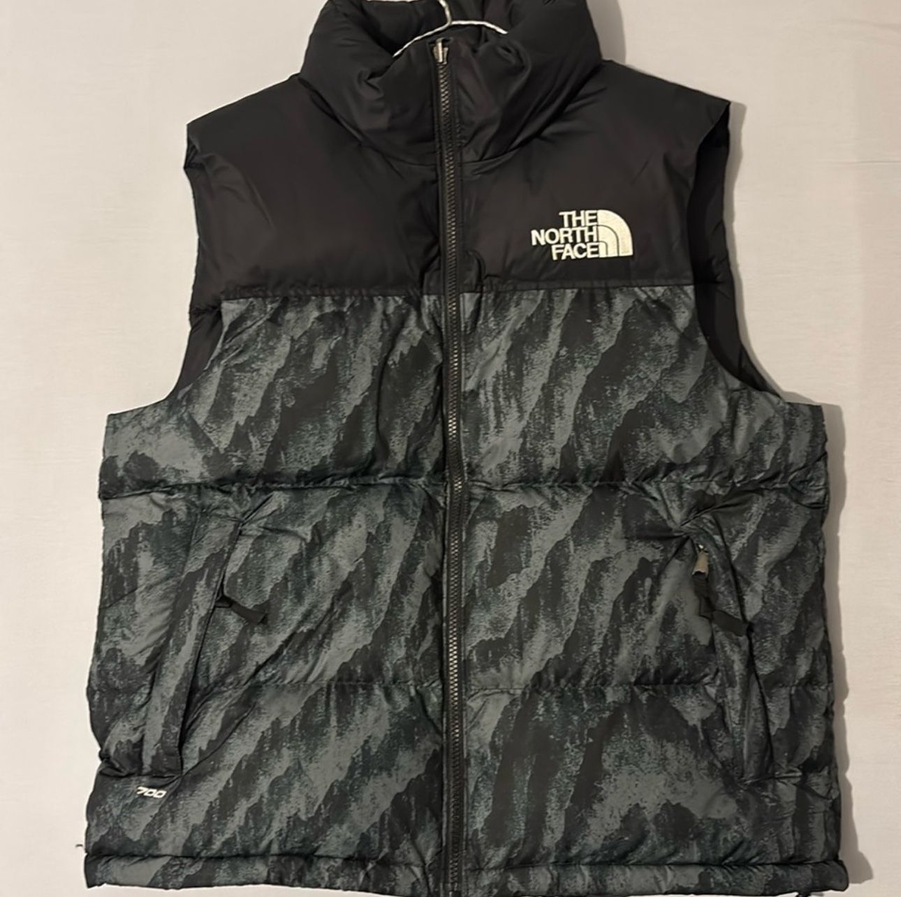 *THE NORTH FACE* Men Printed 1996 Retro Nuptse Vest