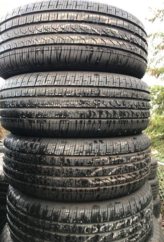 18 inch tire for Sale in Seattle, WA OfferUp