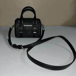 Michael Kors Crossbody Bag