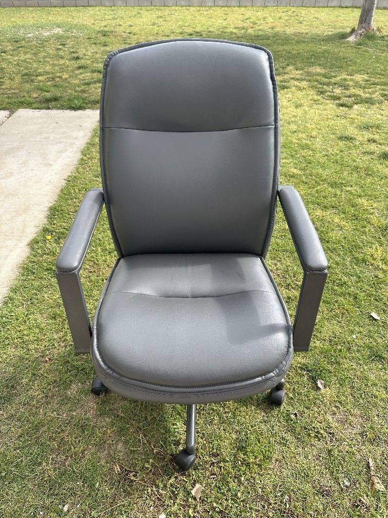 New Thomasville Office Chair - Main Image