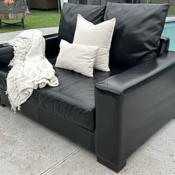 Modern Black Leather Love Seat - Delivery Available (Read Description)