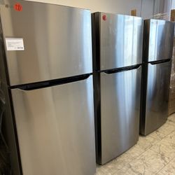 New LG 30 Inch Top Freezer Refrigerator Gerage Ready Apartment 