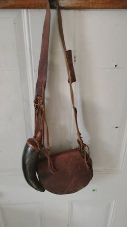Antiques Possibles Bag And Powder Horn $50 I Need Money Bad Take The Deal Why U Can