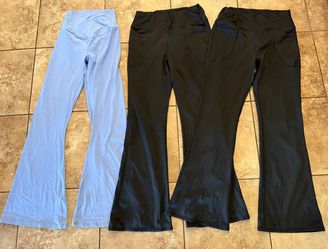 Women’s medium yoga pants bundle