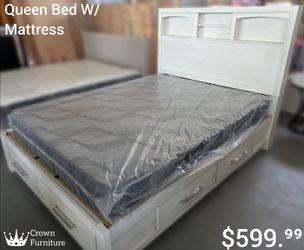 Queen Bed Frame W/ 6x Underneath Drawers & Mattress