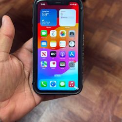 Cricket iPhone 11 Black 64GB Good Shape