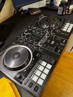 Hercules DJ Control Inpulse 500 DJ Controller