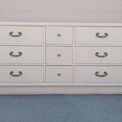 Modern dresser